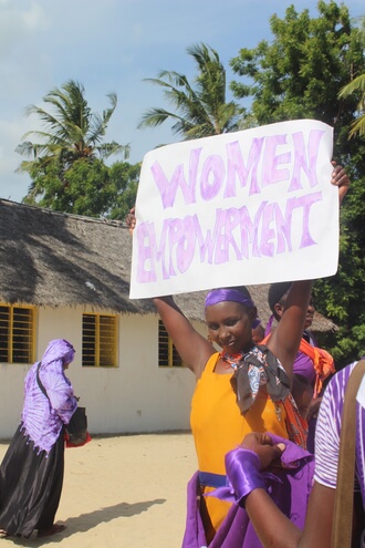 Preparándose para la manifestación 8M - Women Empowerment